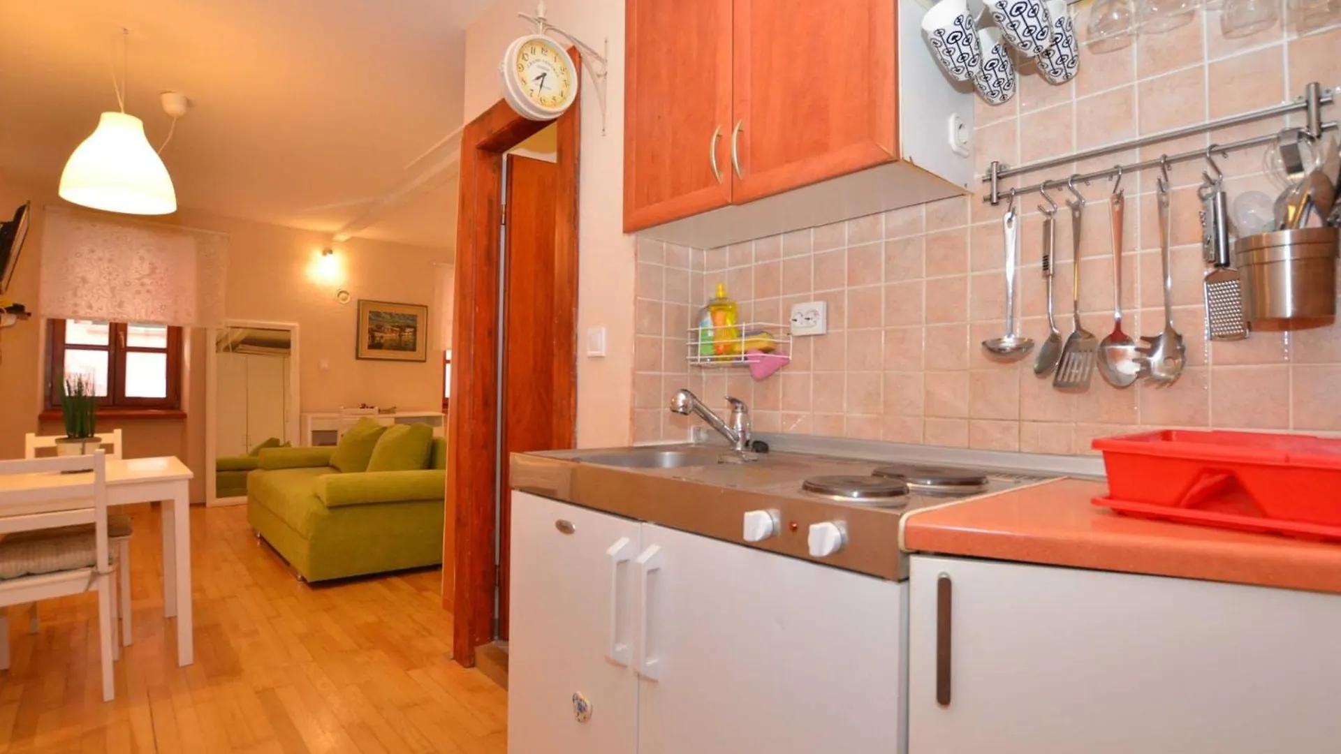 Simple And Sunny Studio Apartment Rovinj Croatia