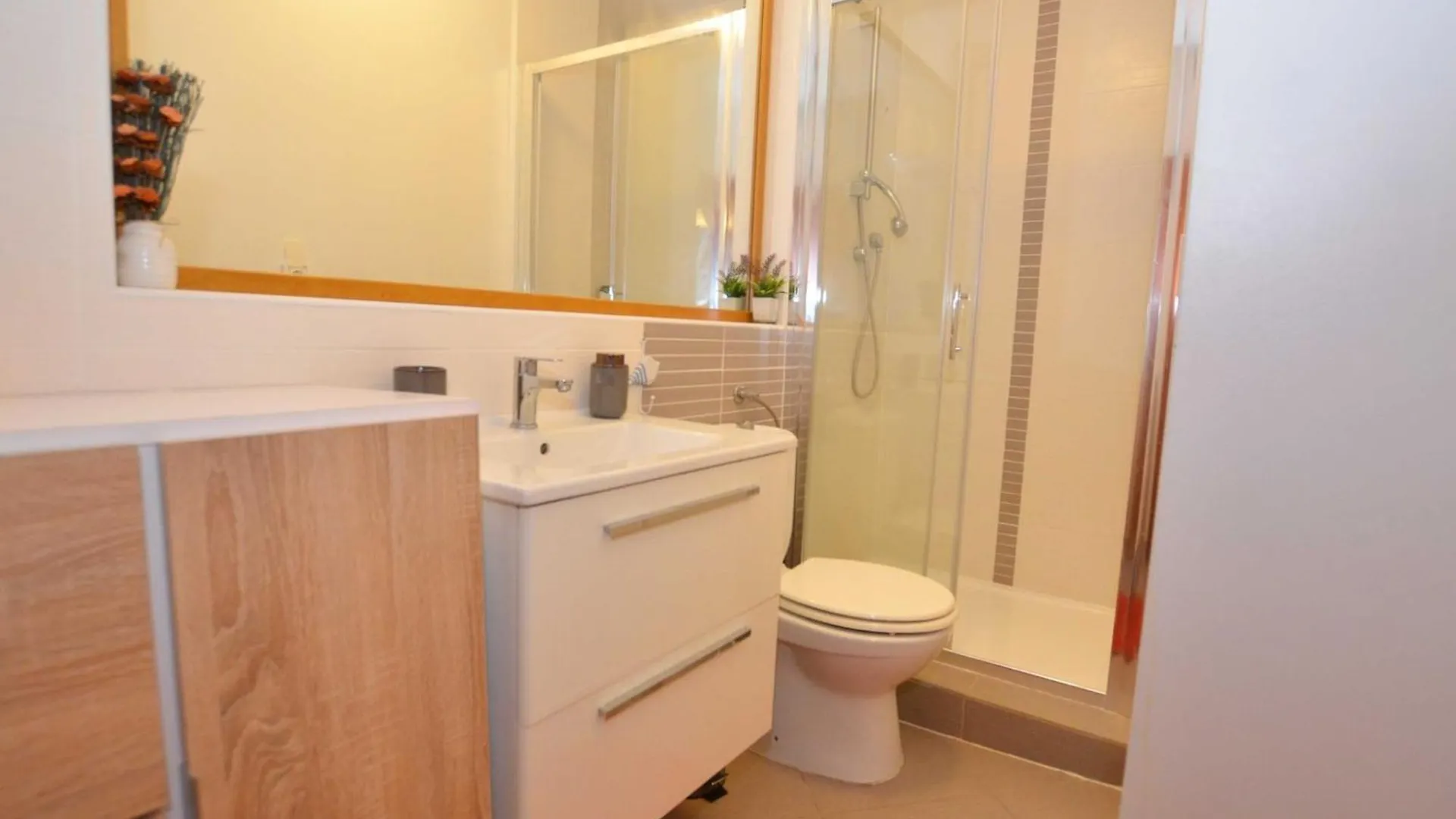 Simple And Sunny Studio Apartment Rovinj