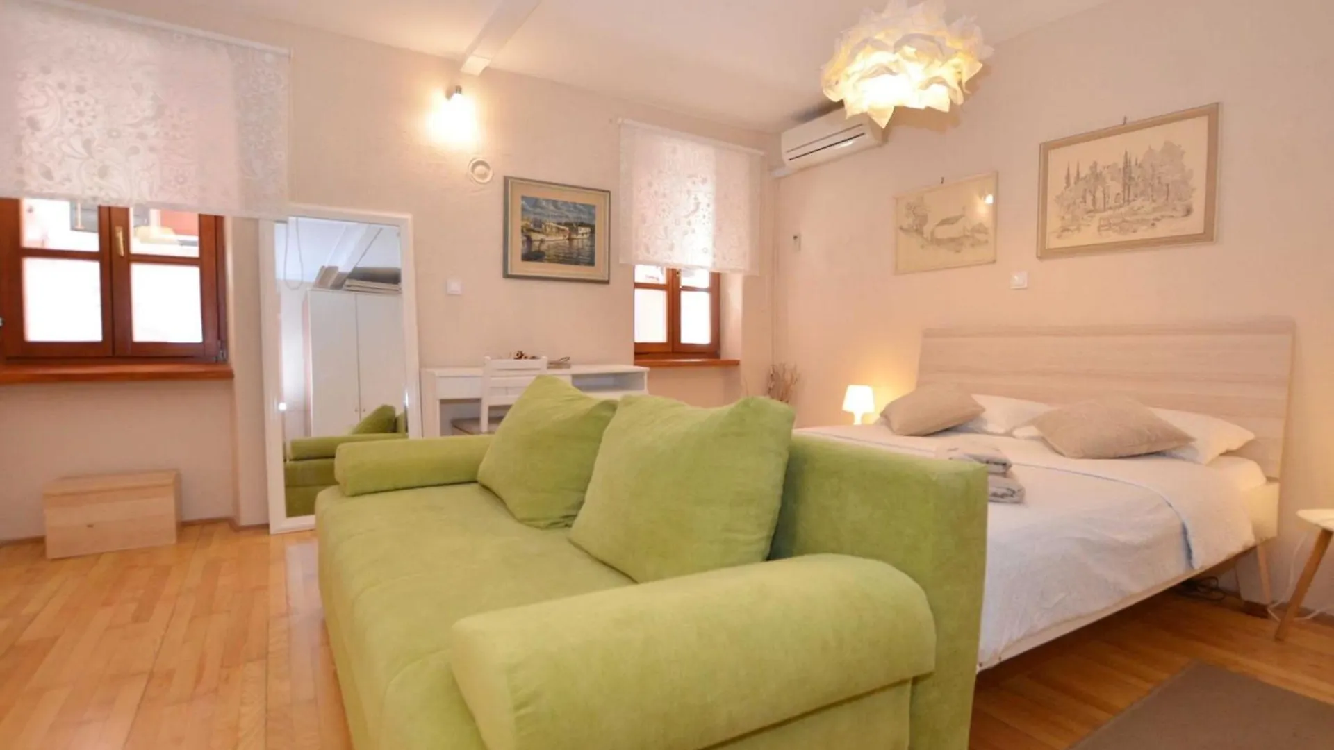 Simple And Sunny Studio Apartment Rovinj