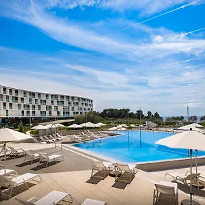 Maistra Select Family Amarin Hotell