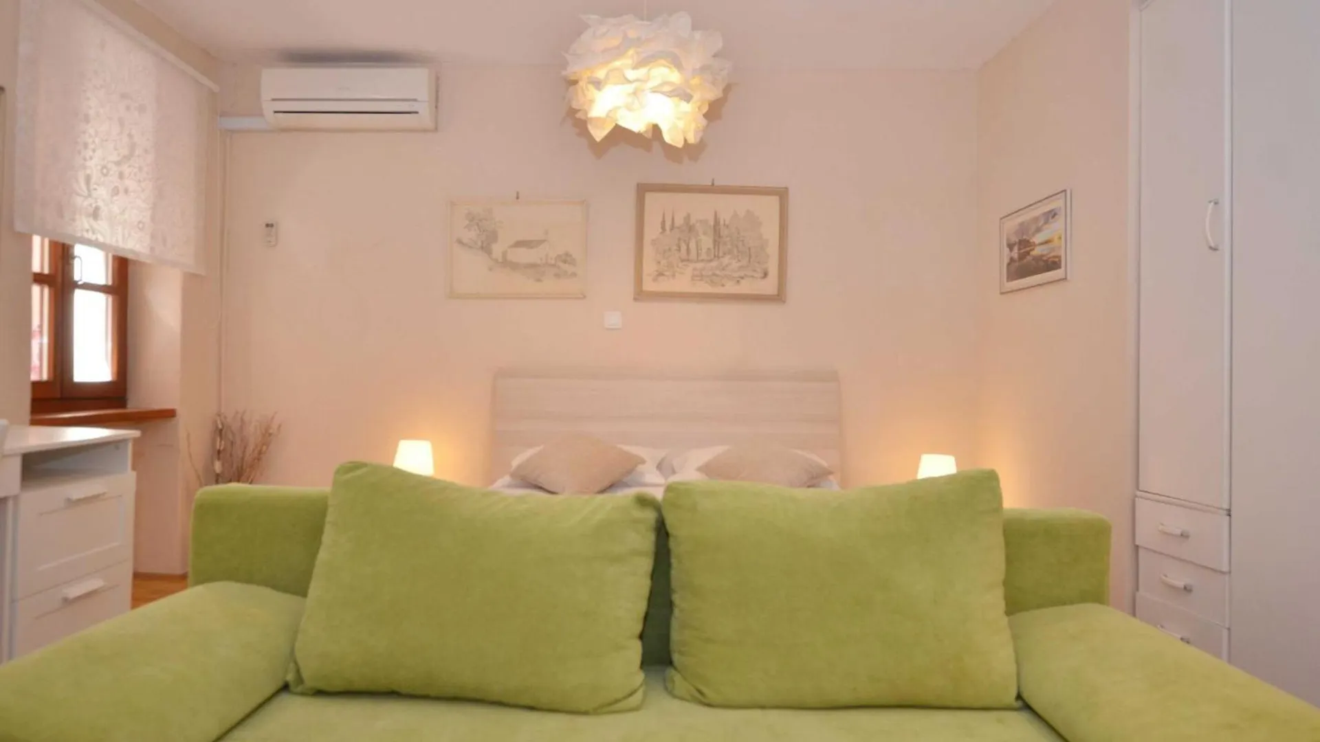 Simple And Sunny Studio Apartment Rovinj